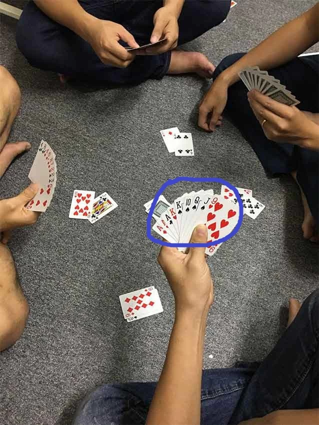 Bộ bài Phỏm trong game Tá Lả